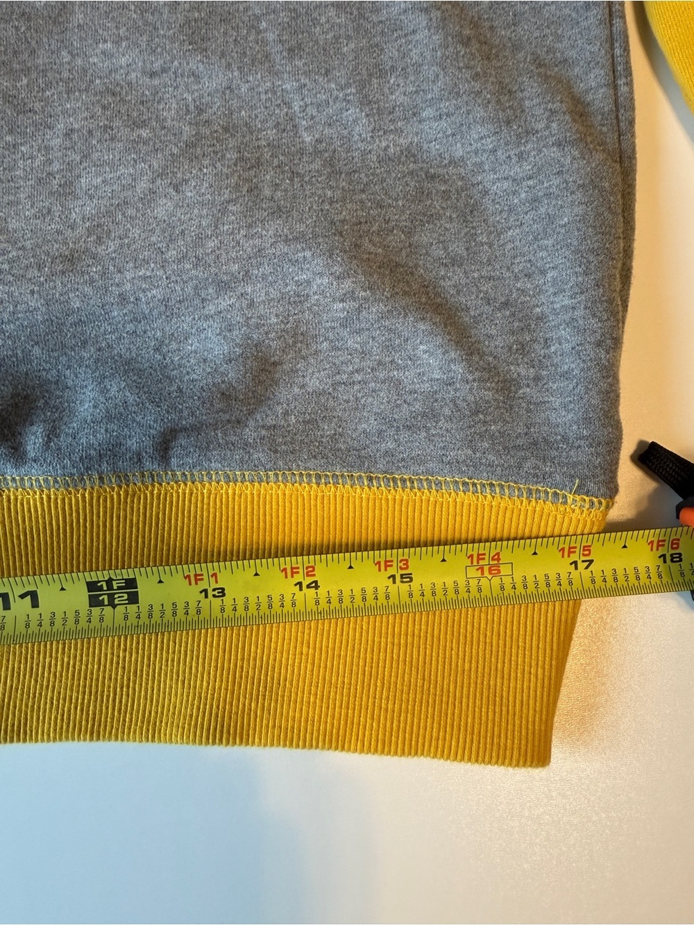 Harry Potter Hufflepuff Womens Medium Sweatshirt - Yellow Gray - Picture 9 of 11